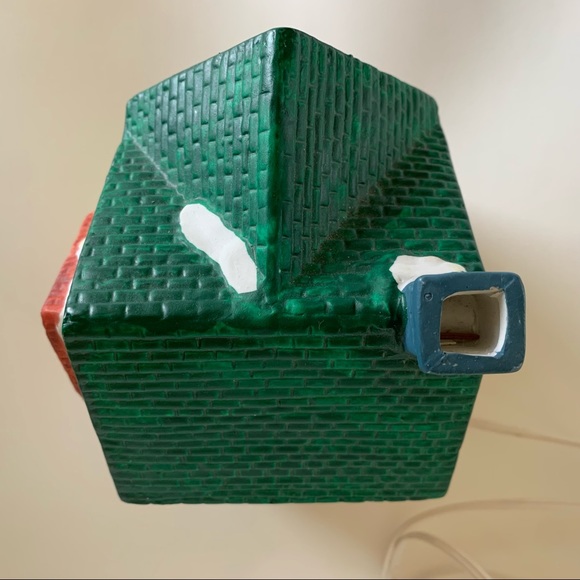 Vintage Dickensville Collectable Lighted House - Picture 3 of 12